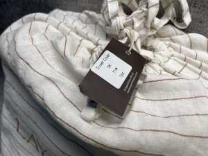 Group of Lay With Me bedding - 2