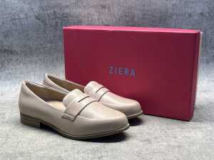 Ziera Towson XF size US 5 Women's