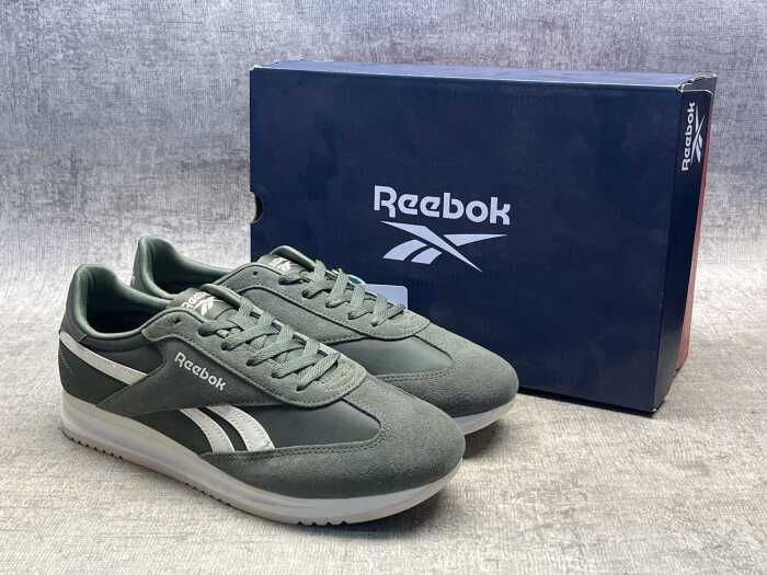 Reebok World 70 size US 11 Men's