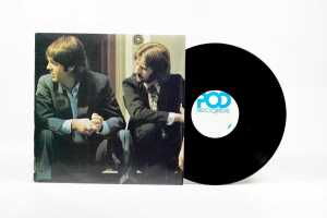 Four Beatles and John Lennon unofficial live recordings on vinyl - 2