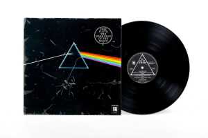 Four Pink Floyd and Queen vinyl records - 3