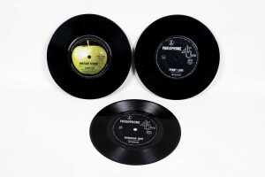 Twelve Beatles and related 7" vinyl records - 4