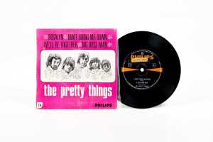 Four 45rpm 7" EPs with original picture sleeves - 4
