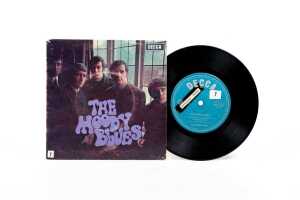 Four 45rpm 7" EPs with original picture sleeves - 5