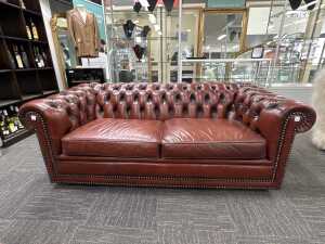 Brown leather Chesterfield two-seater sofa - 2