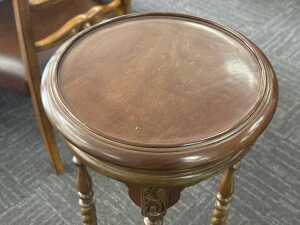 Timber pedestal stand - 3