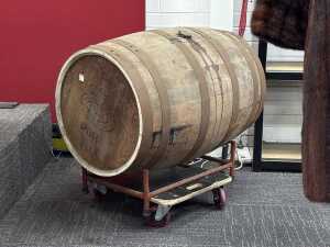 Brown Brothers barrel full of muscat port - volume approximately 250 Litres - (very heavy) - 3