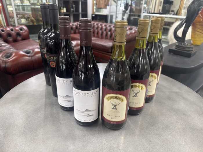 Mixed red wine, eight bottles