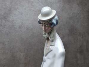 Lladro clown with 'Concertina' figure - 2