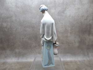 Lladro clown with 'Concertina' figure - 5