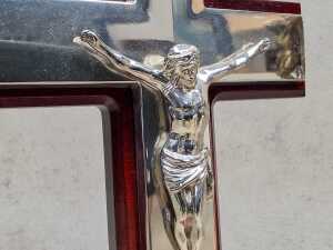 Two standing timber and metal crucifixes - 5