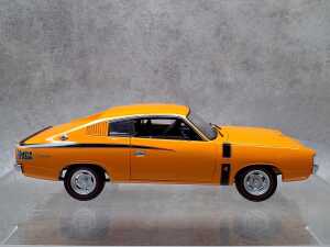 Classic Carlectables 1972 Vitamin C e49 charger model car - 3