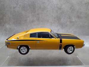 Classic Carlectables 1972 E49 R/T Charger in Hot Mustard - 3