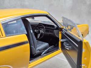 Classic Carlectables 1972 E49 R/T Charger in Hot Mustard - 5