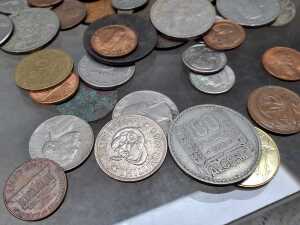 Assorted international coins - 2