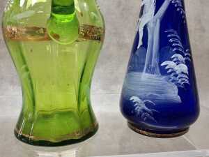 Four antique coloured glass pieces - 5