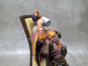 Two Royal Doulton figures - 3