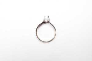 A ring setting in 18 carat white gold and platinum - 4