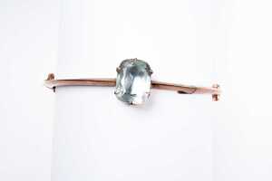 An antique aquamarine bangle in 9 carat rose gold - 2