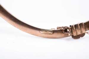 An antique aquamarine bangle in 9 carat rose gold - 5