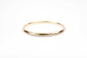 A fine band in 18 carat yellow gold - 2