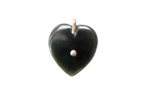 A chrysoprase heart pendant with 9ct bale - 2