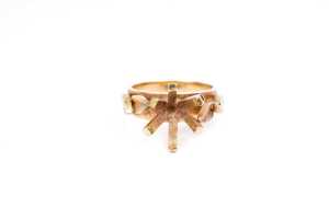 An empty ring setting in 14ct yellow gold - 2