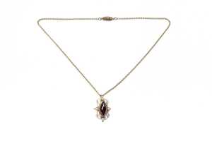 An antique garnet and seed pearl pendant and necklace in rolled gold - 4