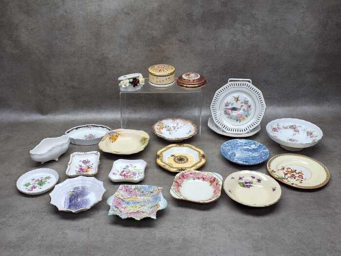 Porcelain pin dishes and trinket boxes