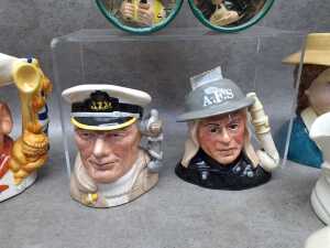 Collection of Toby and character jugs - 4