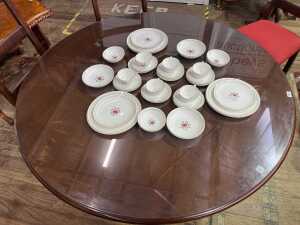 William IV style mahogany circular table - 3