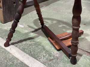 Antique timber spinning wheel - 3
