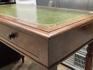 Victorian writing desk with green leather top - 4