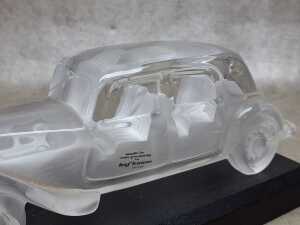 Two clear glass desk items - 5