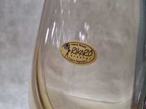 Two Ricaro art glass vases, one with original label - 5