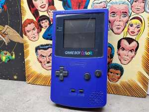 Nintendo Game Boy Colour and Donkey Kong Country - 2