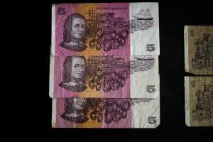 Collection of assorted coins and banknotes - 3