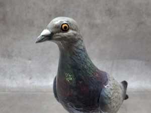 Beswick ceramic pigeon figure - 2