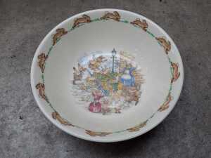 Mostly Royal Doulton Bunnykins breakfast porcelain - 4