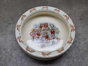 Mostly Royal Doulton Bunnykins breakfast porcelain - 5