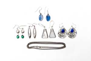 A collection of jewellery in sterling silver