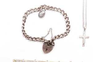 A collection of jewellery in sterling silver - 4