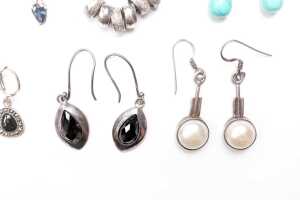 A collection of jewellery in sterling silver - 5