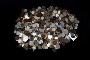 6kg of assorted world coins