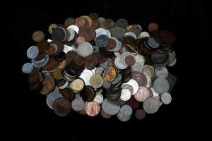 6kg of assorted world coins - 5