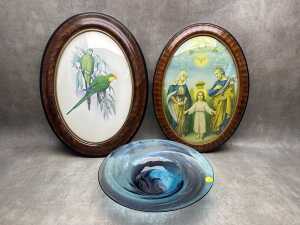Pair of oval picture frames with convex glass