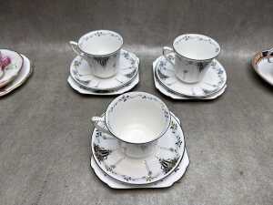 Nine porcelain trios and duos - 3