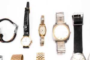 Seventeen watches - 3