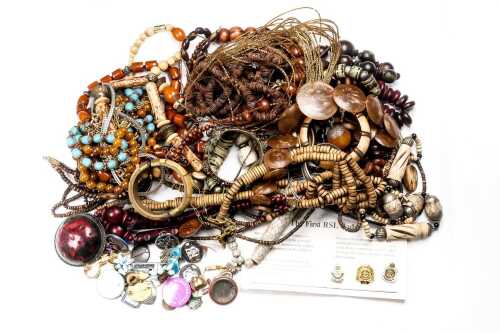 A collection of costume jewellery