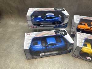 Four Maisto special edition 1:18 scale die-cast model Ford Mustang cars - New in box - 2